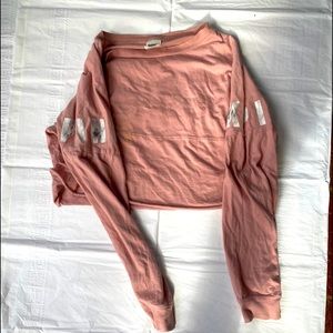 pink crop top